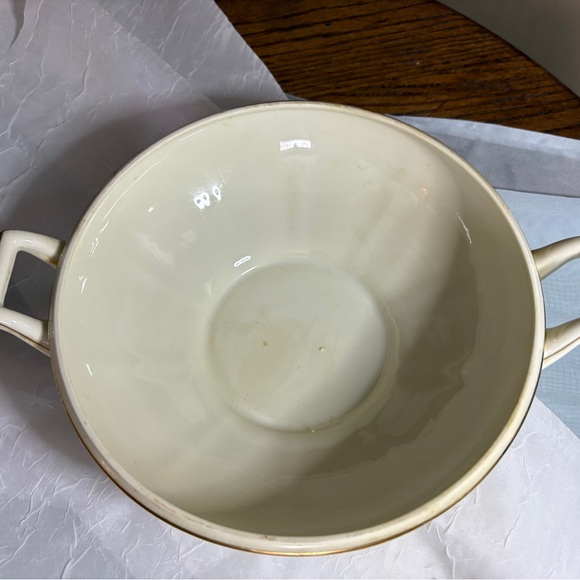 Heinrich & Co. Lady Louise Covered Casserole Dish
